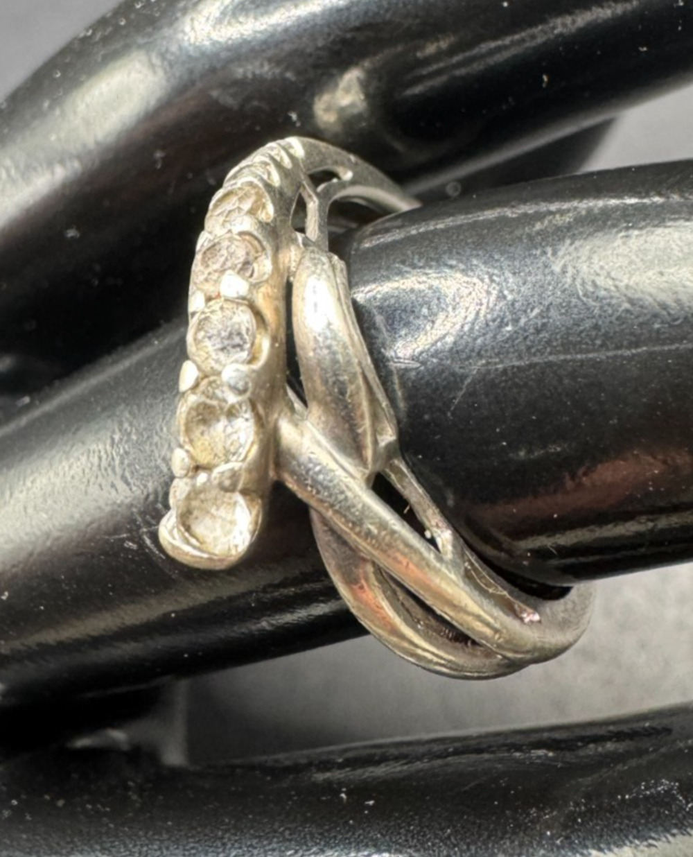 Vintage SUNN 925 Sterling Silver with White Sapphires Knot Ring Sz 6.5